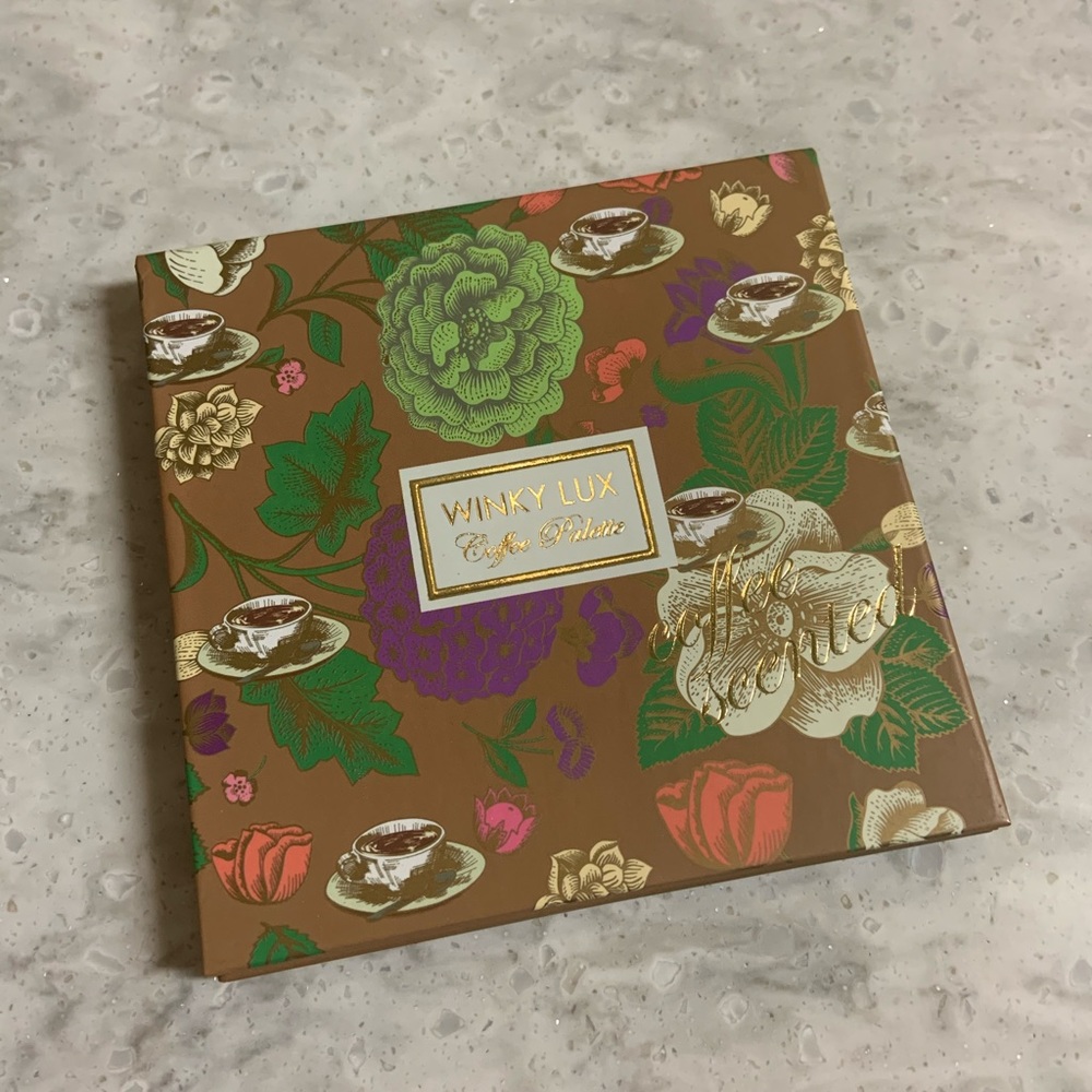 WINKY LUX COFFEE EYESHADOW PALETTE - Picture 3 of 3